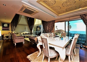 من افخم الفلل في الانيا - اطلالة ساحرة على البحر والقلعة - في مركز الانيا 