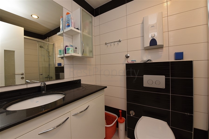 اطلالة بحر في الانيا - شقة غرفة وصالة مفروشة -ضمن مجمع يضم كافة الخدمات -افسلار / الانيا 