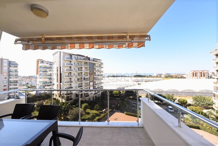 اطلالة بحر في الانيا - شقة غرفة وصالة مفروشة -ضمن مجمع يضم كافة الخدمات -افسلار / الانيا 