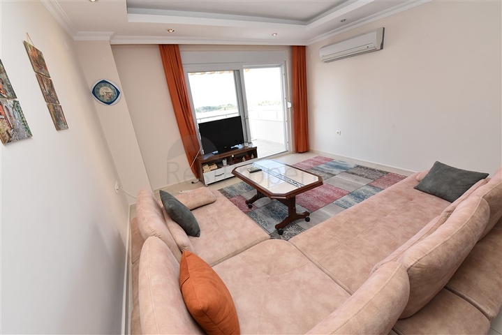 اطلالة بحر في الانيا - شقة غرفة وصالة مفروشة -ضمن مجمع يضم كافة الخدمات -افسلار / الانيا 