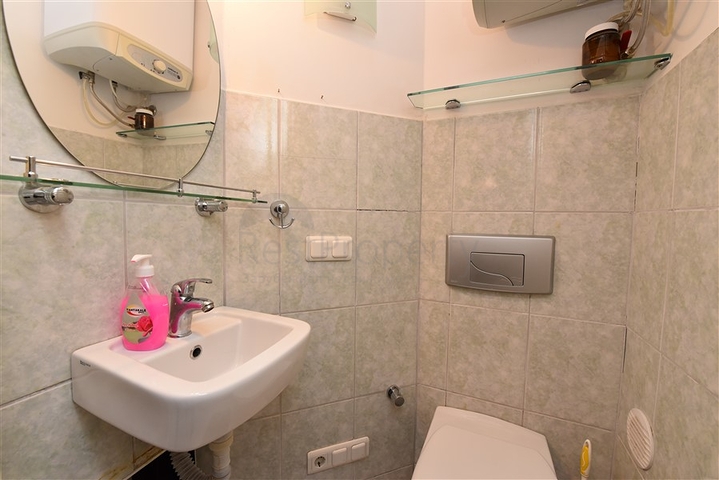 100 متر الى البحر - شقة غرفتين وصالة في اوبا / الانيا