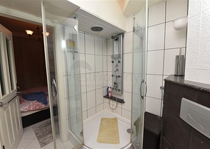 100 متر الى البحر - شقة غرفتين وصالة في اوبا / الانيا