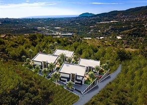 فلل فاخرة في الانيا - اطلالة بحر - 4 غرف وصالة في اوبا /الانيا 