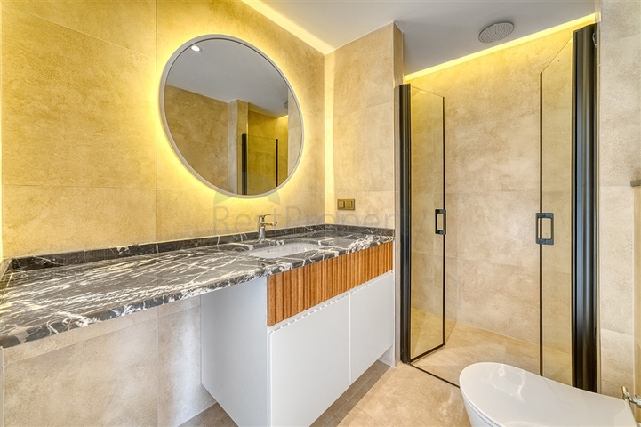 الاستثمار العقاري في الانيا - مجمع قيد الانشاء في اوبا / الانيا 