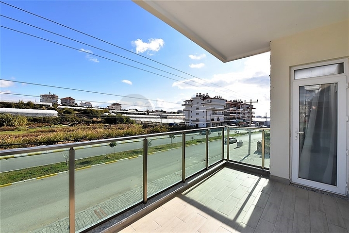 شقق للبيع في كوناكلي - مجمع سكني جديد -قريب من البحر والمركز -الانيا 