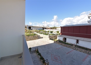 شقق للبيع في كوناكلي - مجمع سكني جديد -قريب من البحر والمركز -الانيا 