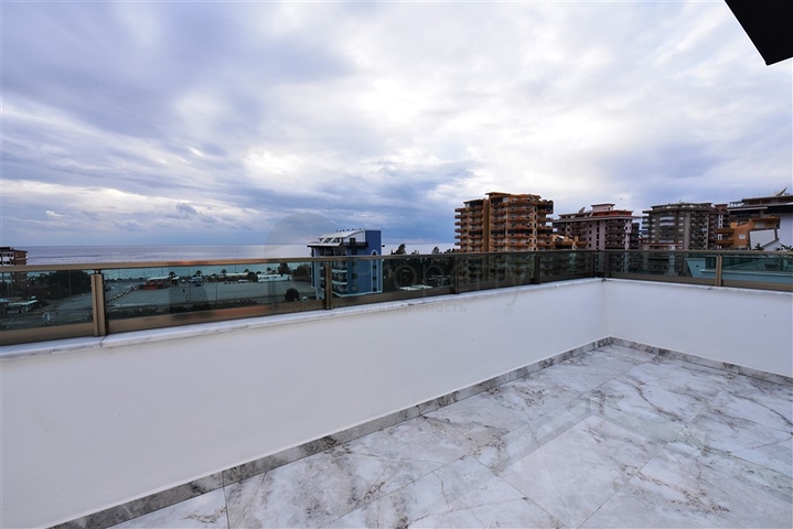 اطلالة بحر -دوبلكس 4 غرف وصالة -مجمع جديد -في كارجيجاك / الانيا 