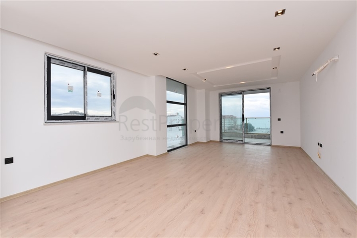 اطلالة بحر - دوبلكس 4 غرف وصالة -مجمع حديث -في كارجيجاك / الانيا 