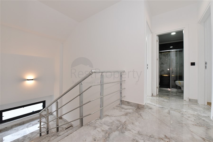 اطلالة بحر - دوبلكس 4 غرف وصالة -مجمع حديث -في كارجيجاك / الانيا 