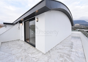 اطلالة بحر - دوبلكس 4 غرف وصالة -مجمع حديث -في كارجيجاك / الانيا 