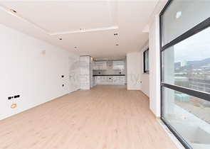 اطلالة بحر - دوبلكس 4 غرف وصالة -مجمع حديث -في كارجيجاك / الانيا 