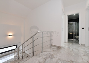 اطلالة بحر - دوبلكس 4 غرف وصالة -مجمع حديث -في كارجيجاك / الانيا 