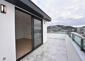 اطلالة بحر - دوبلكس 4 غرف وصالة -مجمع حديث -في كارجيجاك / الانيا 