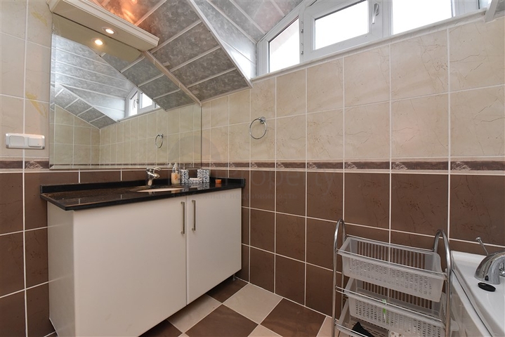 اطلالة بحر - دوبلكس 3 غرف وصالة في ديمرتاش / الانيا 