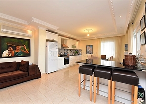 اطلالة بحر - دوبلكس 3 غرف وصالة في ديمرتاش / الانيا 