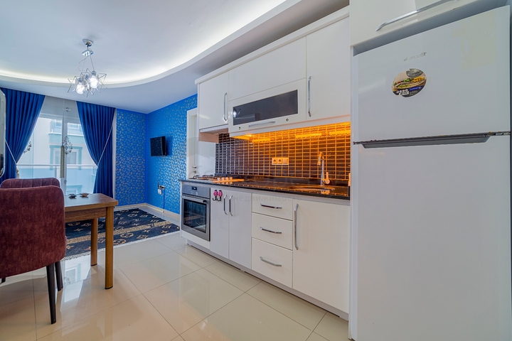 اطلالة بحر - مجمع فاخر - شقة 2 غرفة وصالة مفروشة - محمودلار / الانيا 