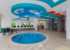 اطلالة بحر - مجمع فاخر - شقة 2 غرفة وصالة مفروشة - محمودلار / الانيا 