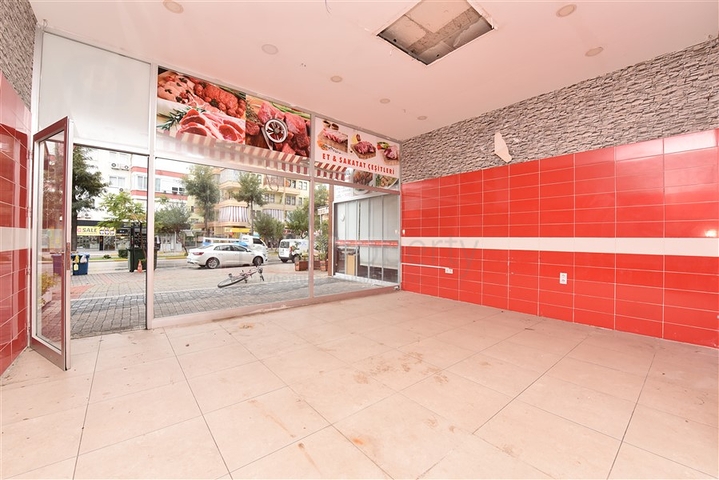 محلات للبيع في الانيا - قريب من شاطئ كليوباترا 