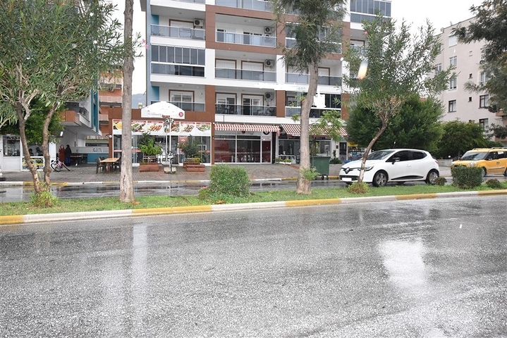 محلات للبيع في الانيا - قريب من شاطئ كليوباترا 