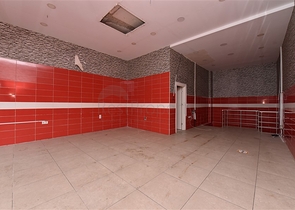 محلات للبيع في الانيا - قريب من شاطئ كليوباترا 