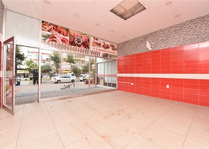 محلات للبيع في الانيا - قريب من شاطئ كليوباترا 