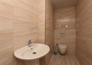 محلات للبيع في الانيا - قريب من شاطئ كليوباترا 