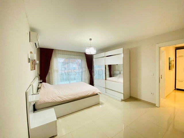 شقق اطلالة بحر في كاستل - غرفتين وصالة مفروشة -على البحر مباشرة -كاستل / الانيا 