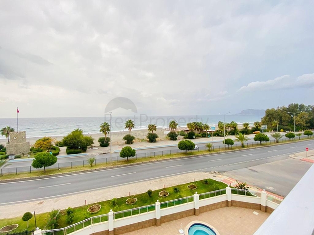 شقق اطلالة بحر في كاستل - غرفتين وصالة مفروشة -على البحر مباشرة -كاستل / الانيا 