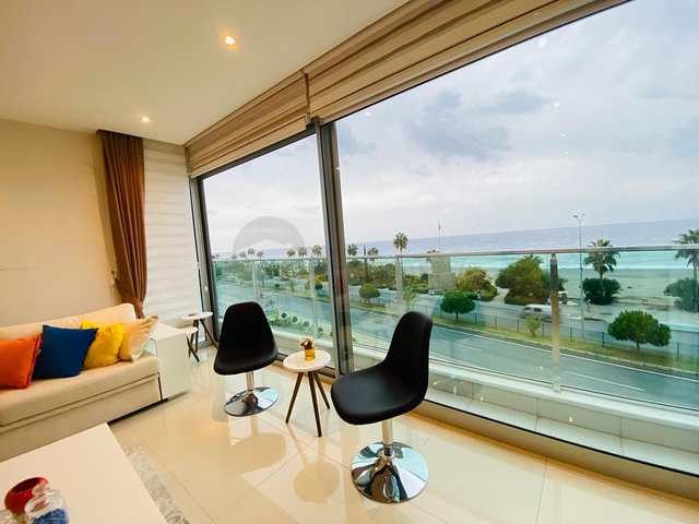 شقق اطلالة بحر في كاستل - غرفتين وصالة مفروشة -على البحر مباشرة -كاستل / الانيا 