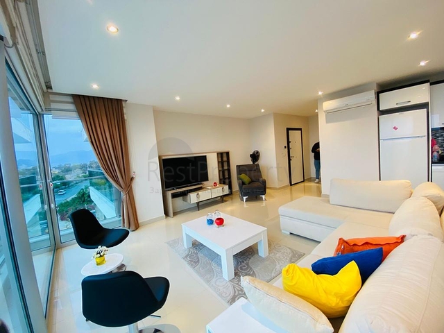 شقق اطلالة بحر في كاستل - غرفتين وصالة مفروشة -على البحر مباشرة -كاستل / الانيا 