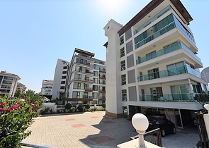 شقق اطلالة بحر في كاستل - غرفتين وصالة مفروشة -على البحر مباشرة -كاستل / الانيا 