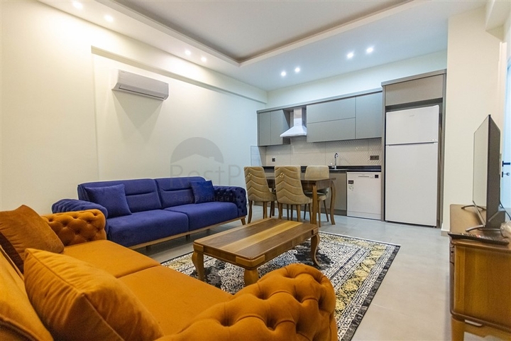 شقة فاخرة - غرفة وصالة ضمن مجمع سكني حديث - محمودلار / الانيا 