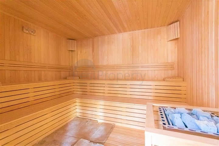 شقة فاخرة - غرفة وصالة ضمن مجمع سكني حديث - محمودلار / الانيا 