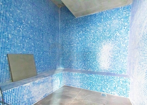 شقة فاخرة - غرفة وصالة ضمن مجمع سكني حديث - محمودلار / الانيا 