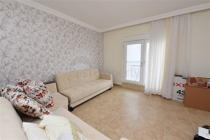 دوبلكس قريبة من البحر - 3 غرف وصالة ضمن مجمع سكني - الانيا 