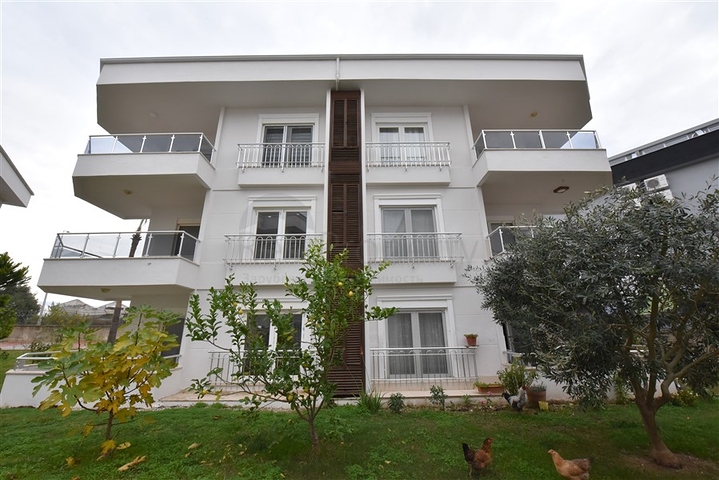 دوبلكس قريبة من البحر - 3 غرف وصالة ضمن مجمع سكني - الانيا 