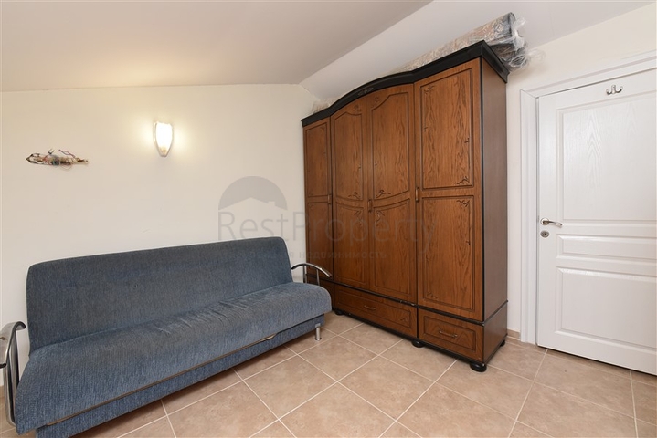 دوبلكس قريبة من البحر - 3 غرف وصالة ضمن مجمع سكني - الانيا 