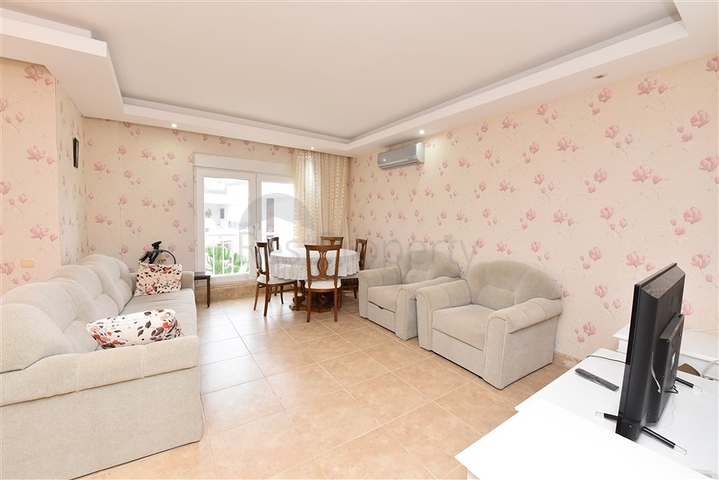 دوبلكس قريبة من البحر - 3 غرف وصالة ضمن مجمع سكني - الانيا 