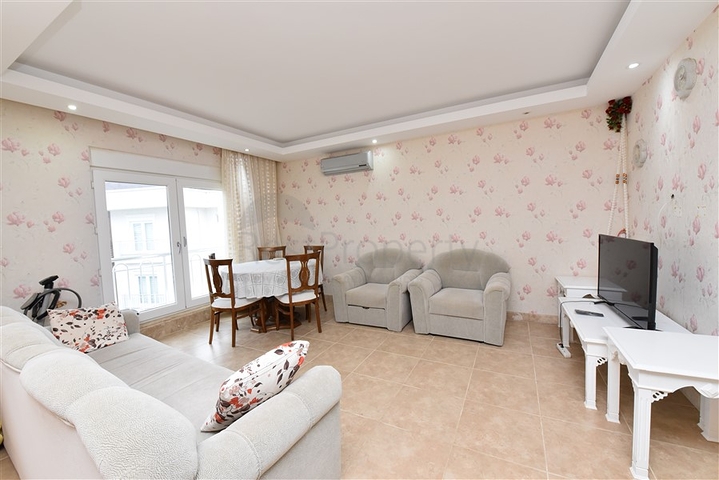 دوبلكس قريبة من البحر - 3 غرف وصالة ضمن مجمع سكني - الانيا 