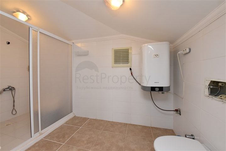 دوبلكس قريبة من البحر - 3 غرف وصالة ضمن مجمع سكني - الانيا 