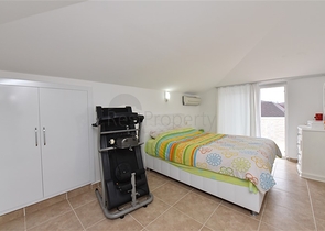 دوبلكس قريبة من البحر - 3 غرف وصالة ضمن مجمع سكني - الانيا 