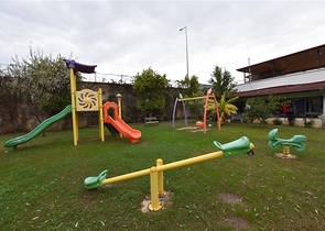 دوبلكس قريبة من البحر - 3 غرف وصالة ضمن مجمع سكني - الانيا 