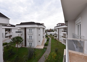 دوبلكس قريبة من البحر - 3 غرف وصالة ضمن مجمع سكني - الانيا 