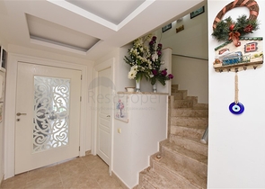 دوبلكس قريبة من البحر - 3 غرف وصالة ضمن مجمع سكني - الانيا 