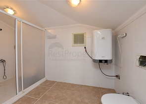 دوبلكس قريبة من البحر - 3 غرف وصالة ضمن مجمع سكني - الانيا 