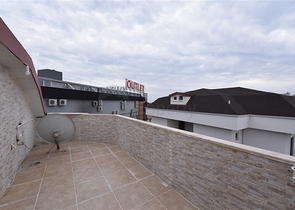 دوبلكس قريبة من البحر - 3 غرف وصالة ضمن مجمع سكني - الانيا 