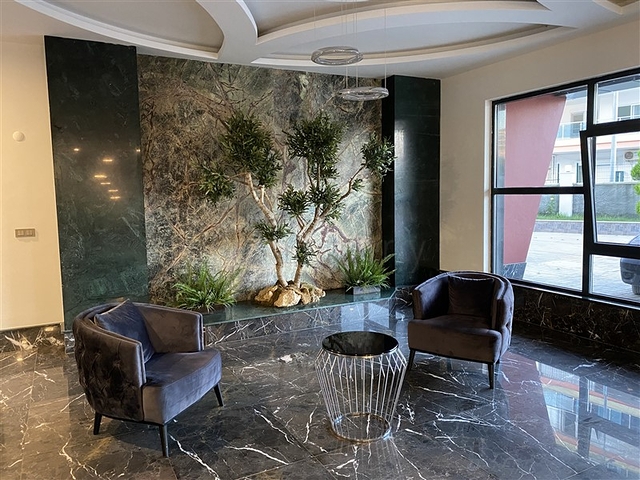 شقق واسعة في الانيا - 3 غرف وصالة مع مطبخ منفصل - مجمع سكني - محمودلار / الانيا 