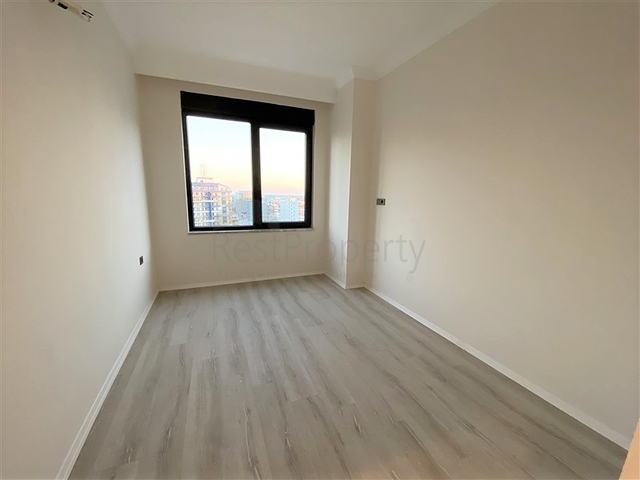 شقق واسعة في الانيا - 3 غرف وصالة مع مطبخ منفصل - مجمع سكني - محمودلار / الانيا 