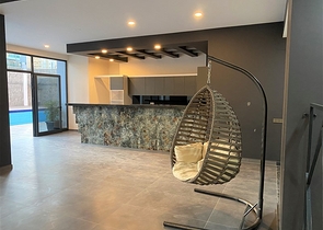 شقق واسعة في الانيا - 3 غرف وصالة مع مطبخ منفصل - مجمع سكني - محمودلار / الانيا 