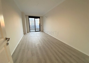 شقق واسعة في الانيا - 3 غرف وصالة مع مطبخ منفصل - مجمع سكني - محمودلار / الانيا 